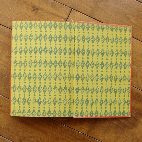 Vintage Woman's Day Collector's Cook Book 1960 Retro Cute Colour Pics 1st Ed - Picture 10 of 13